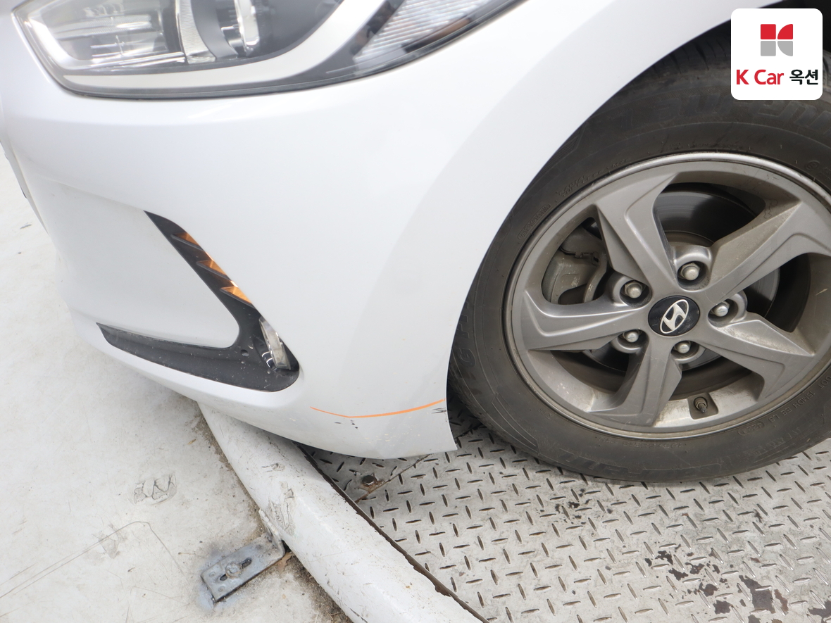 هيونداي إلانترا 2016 - صورة 35