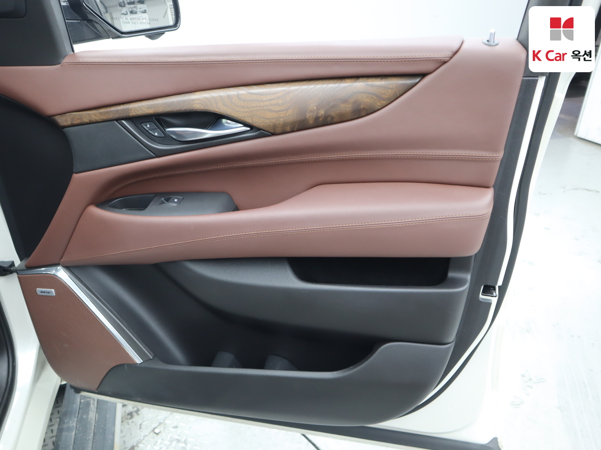 GENERAL MOTORS 캐딜락 - 31