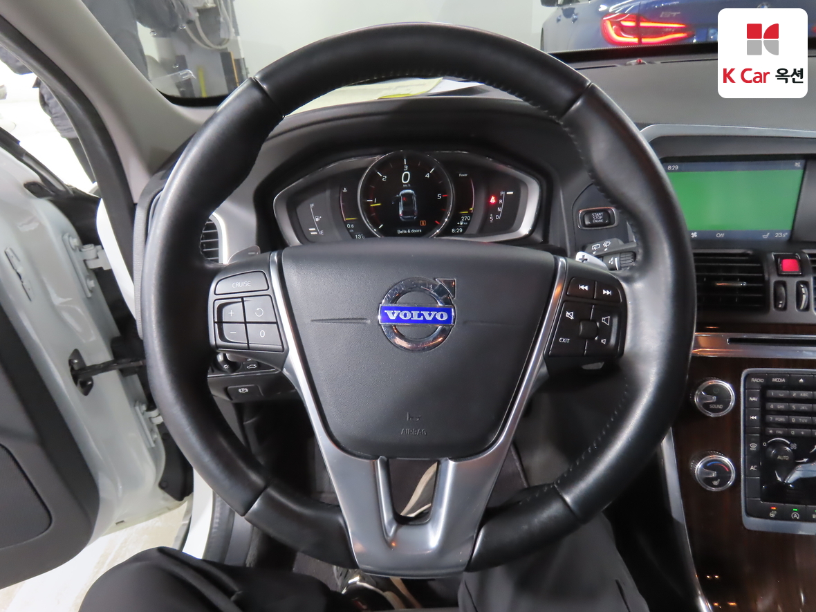 VOLVO 볼보 - 10