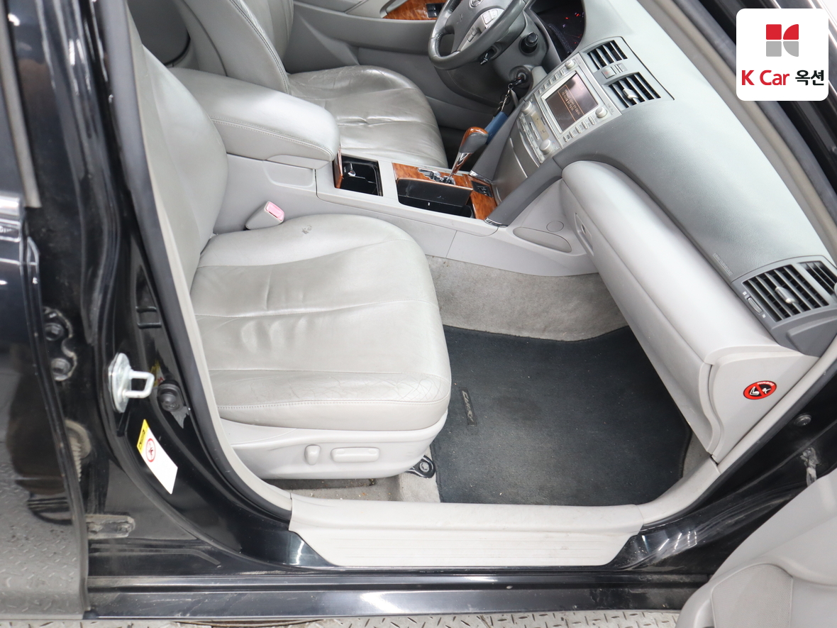 Toyota Camry - 31
