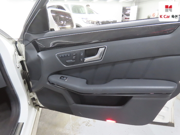 2013 - mercedes-benz e220
