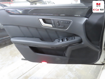 2013 - mercedes-benz e220