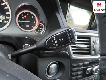 2013 - mercedes-benz e220