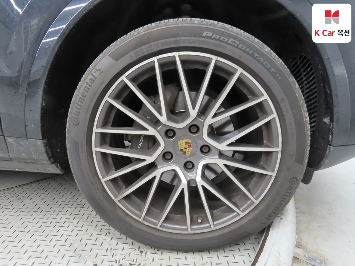 PORSCHE 카이엔 - 45