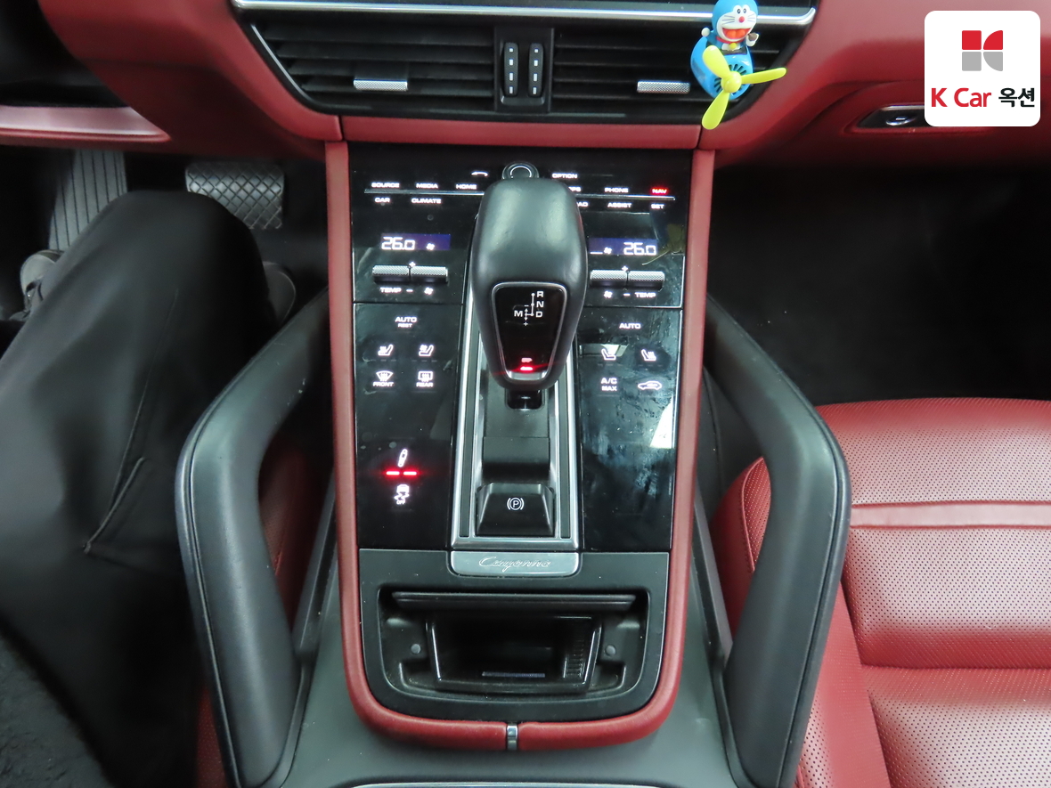 PORSCHE 카이엔 - 15