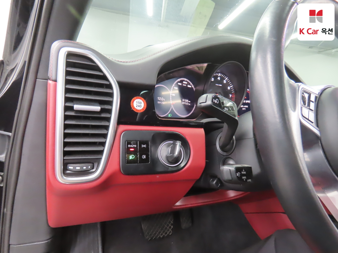 PORSCHE 카이엔 - 9