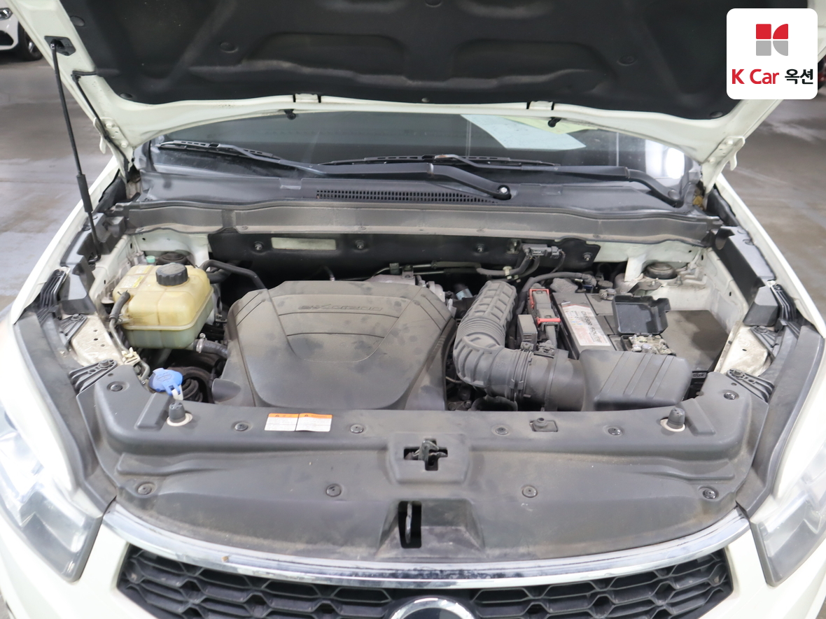 KG Mobility Korando - 35