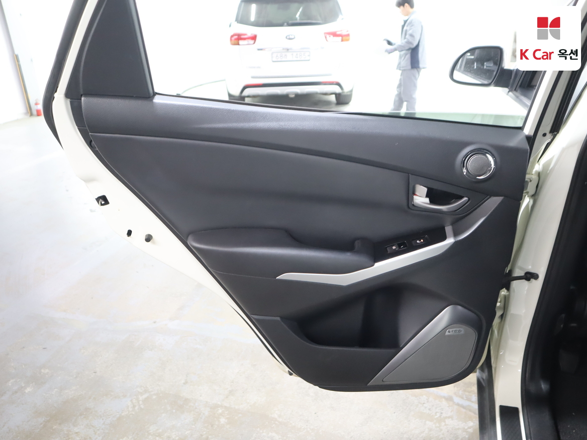 KG Mobility Korando - 24