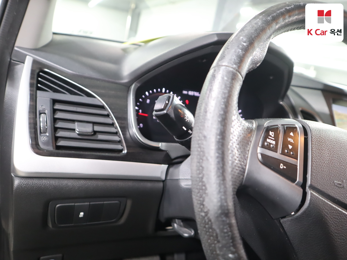 KG Mobility Korando - 9