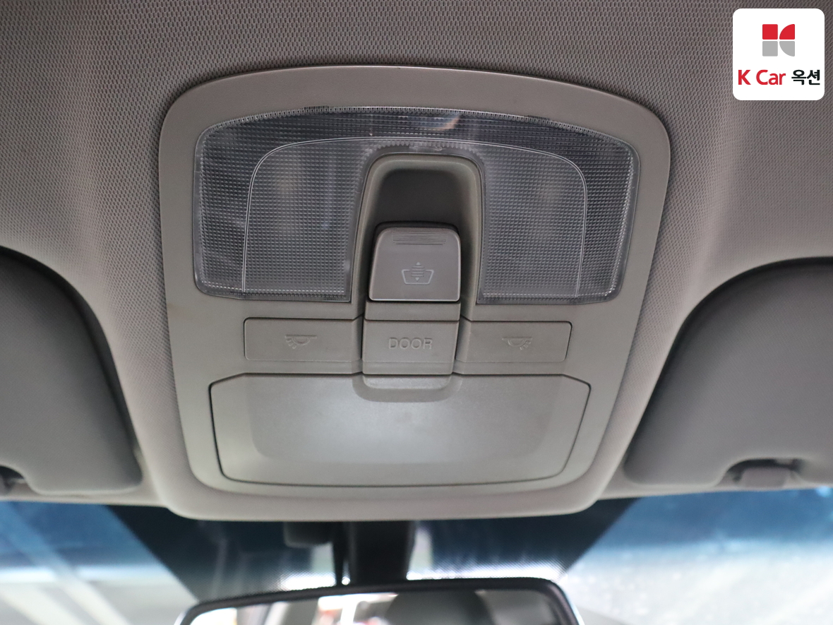 KG Mobility Korando - 12