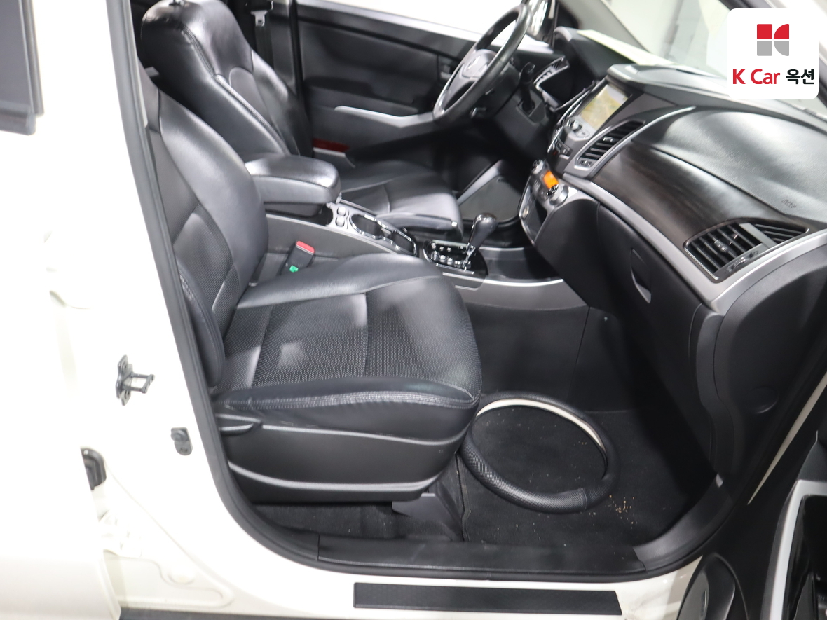 KG Mobility Korando - 32