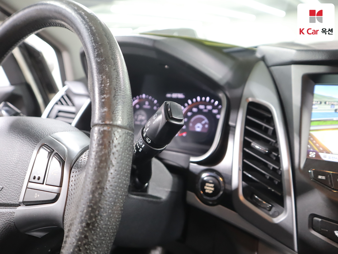 KG Mobility Korando - 11