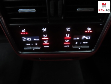 2022 - porsche cayenne