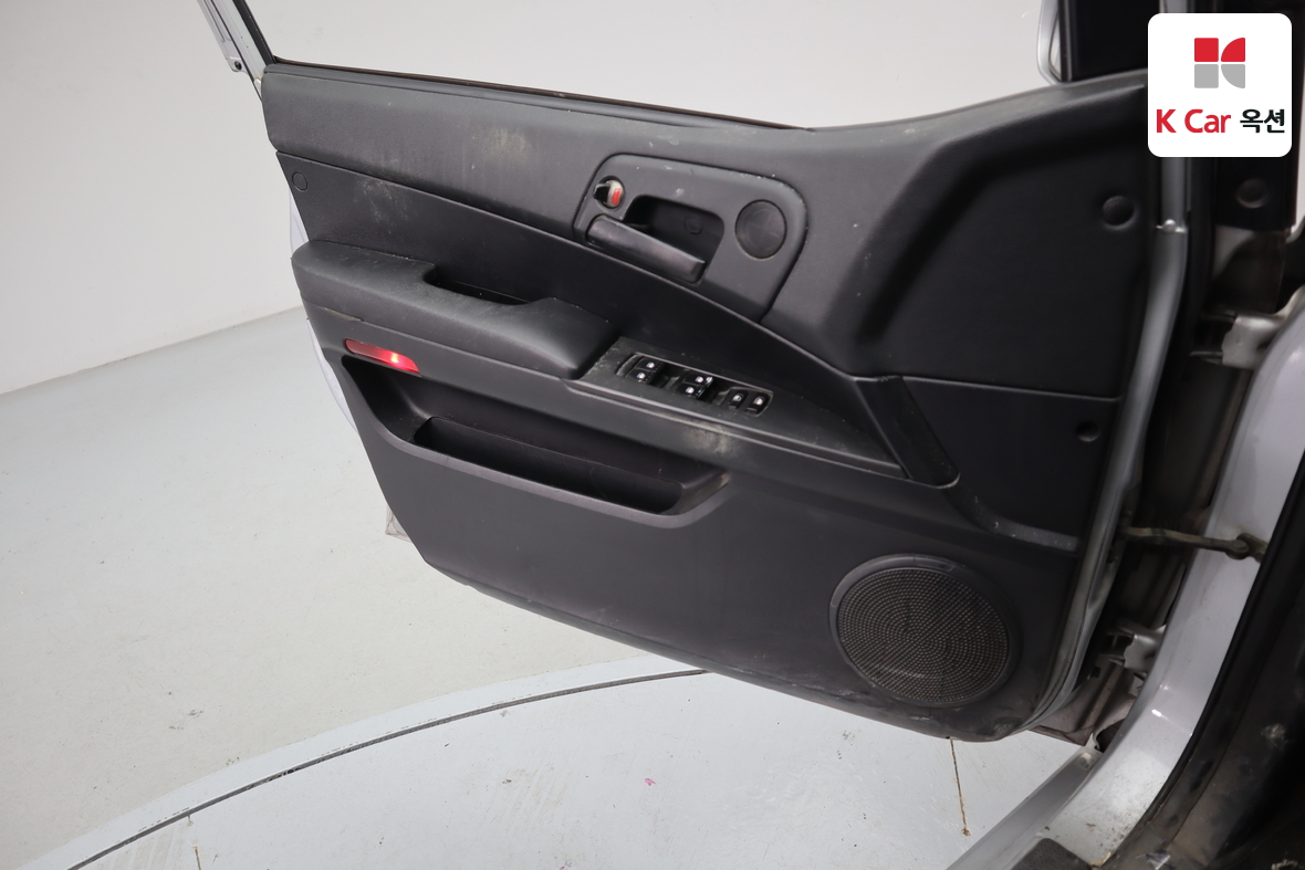 KG Mobility Korando Sports 2012 - Image 8