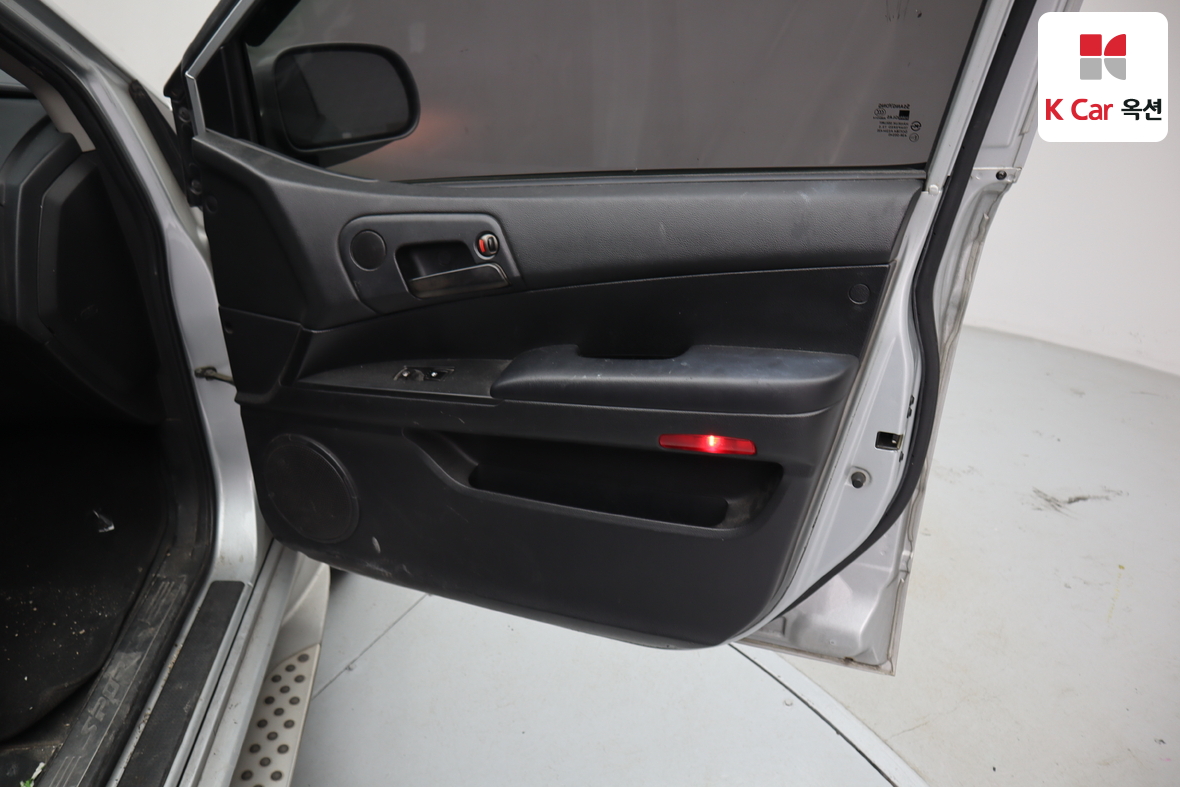 KG Mobility Korando Sports 2012 - Image 28