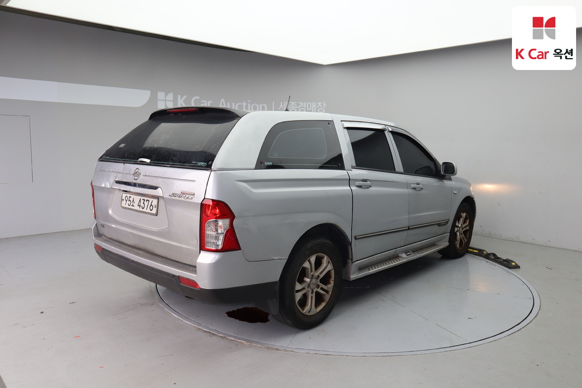 KG Mobility Korando Sports 2012 - Image 2