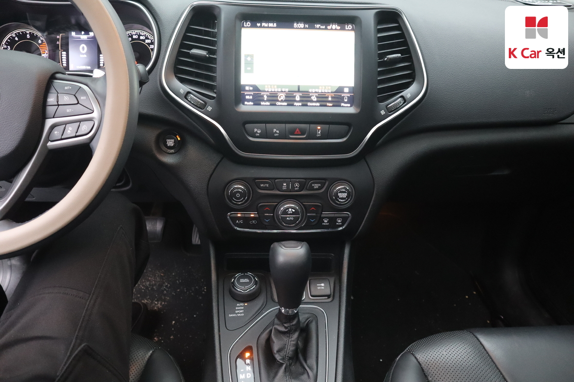 Jeep Cherokee - 6
