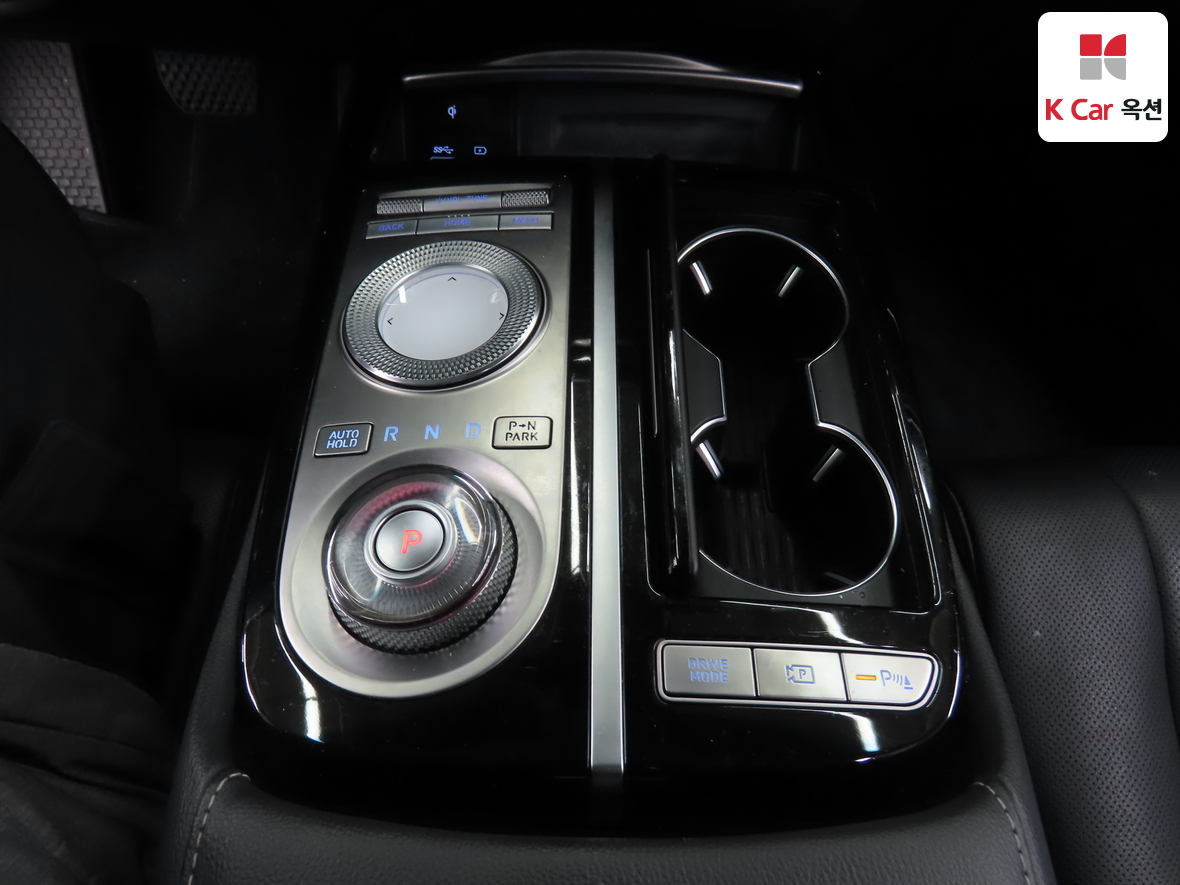 Genesis G80 - 16