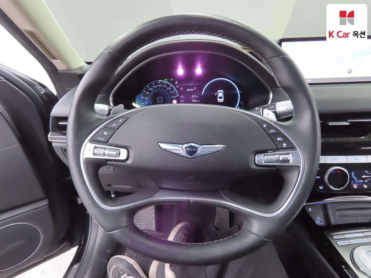 Genesis G80 - 10