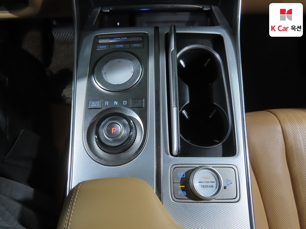 جينيسيس GV80 2022 - صورة 16