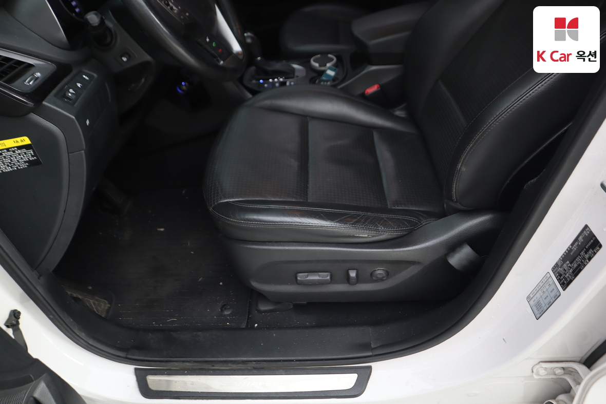 Hyundai Santa Fe 2014 - Image 18