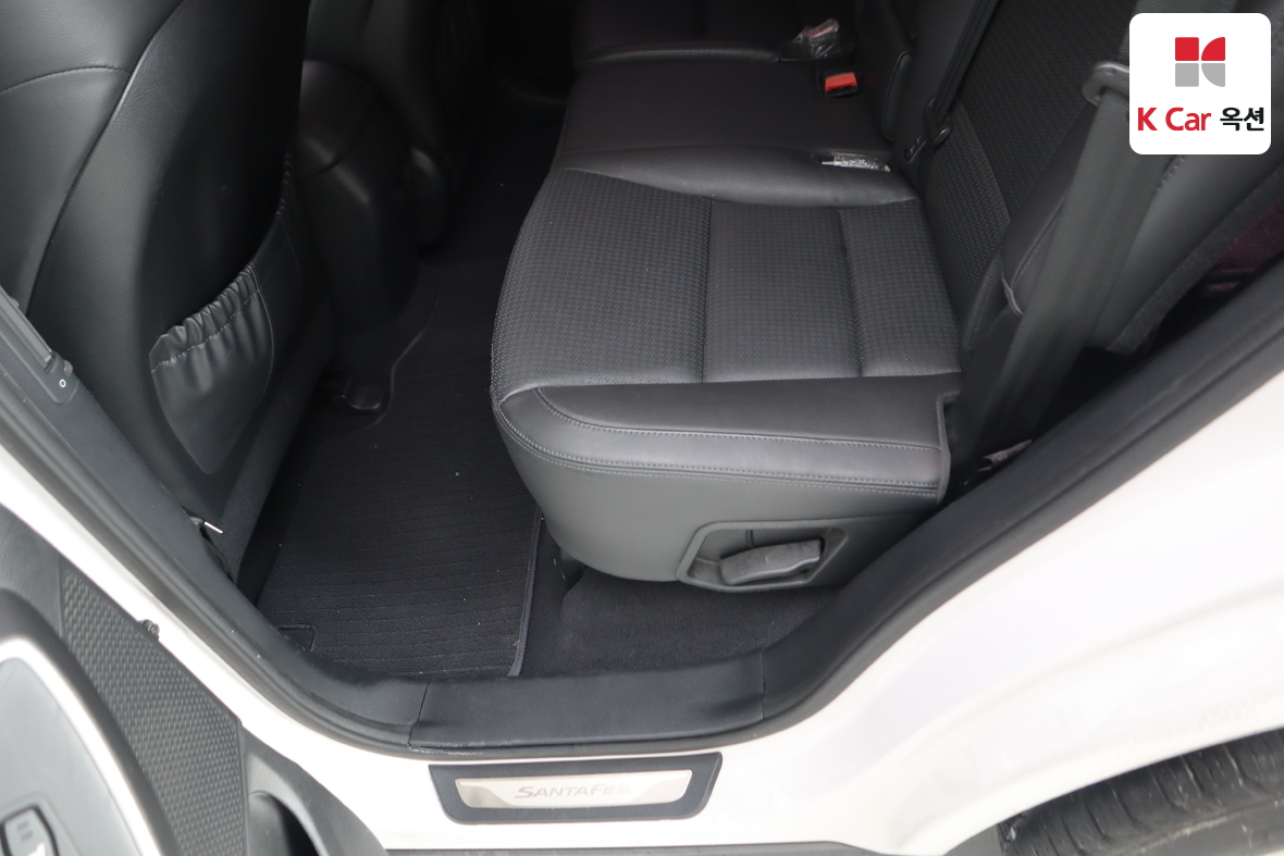 Hyundai Santa Fe 2014 - Image 21