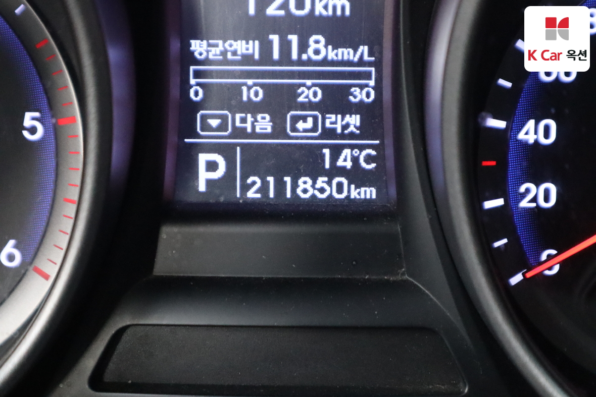 Hyundai Santa Fe 2014 - Image 4