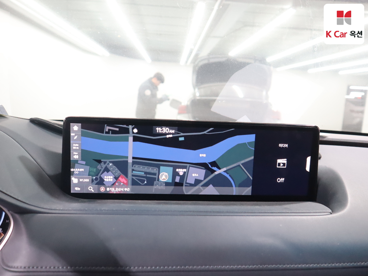 Genesis G80 - 14