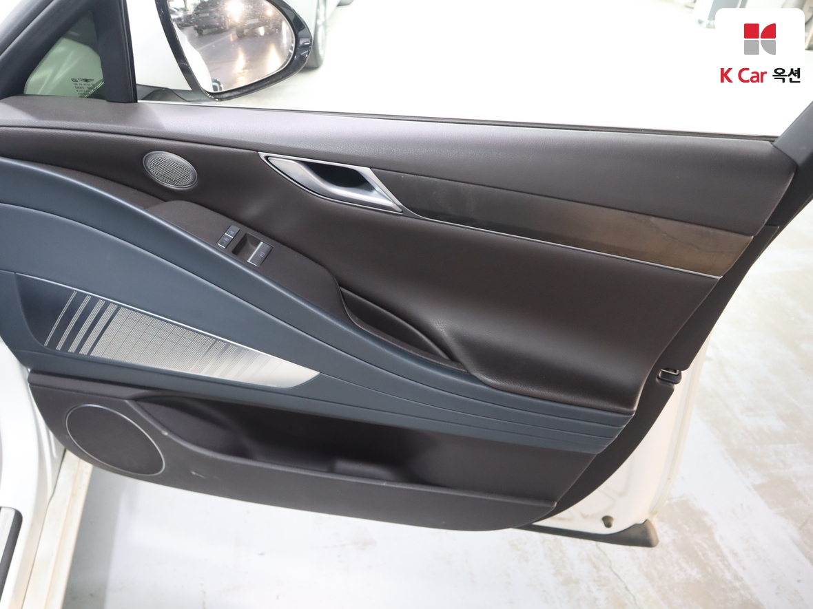Genesis G80 - 28
