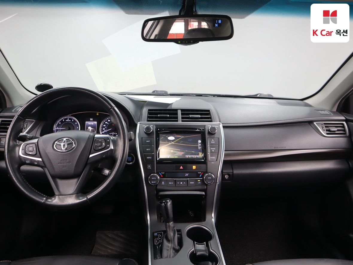 Toyota Camry - 3