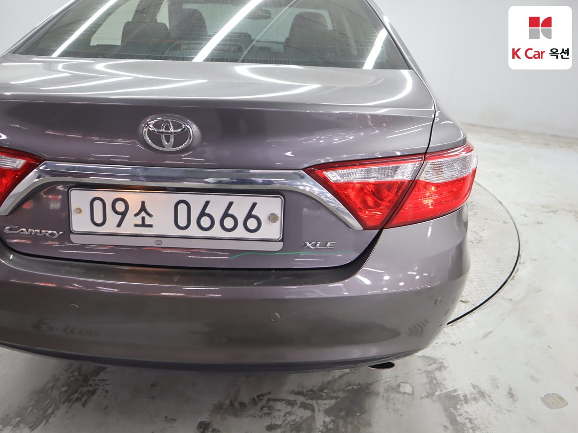 Toyota Camry - 42