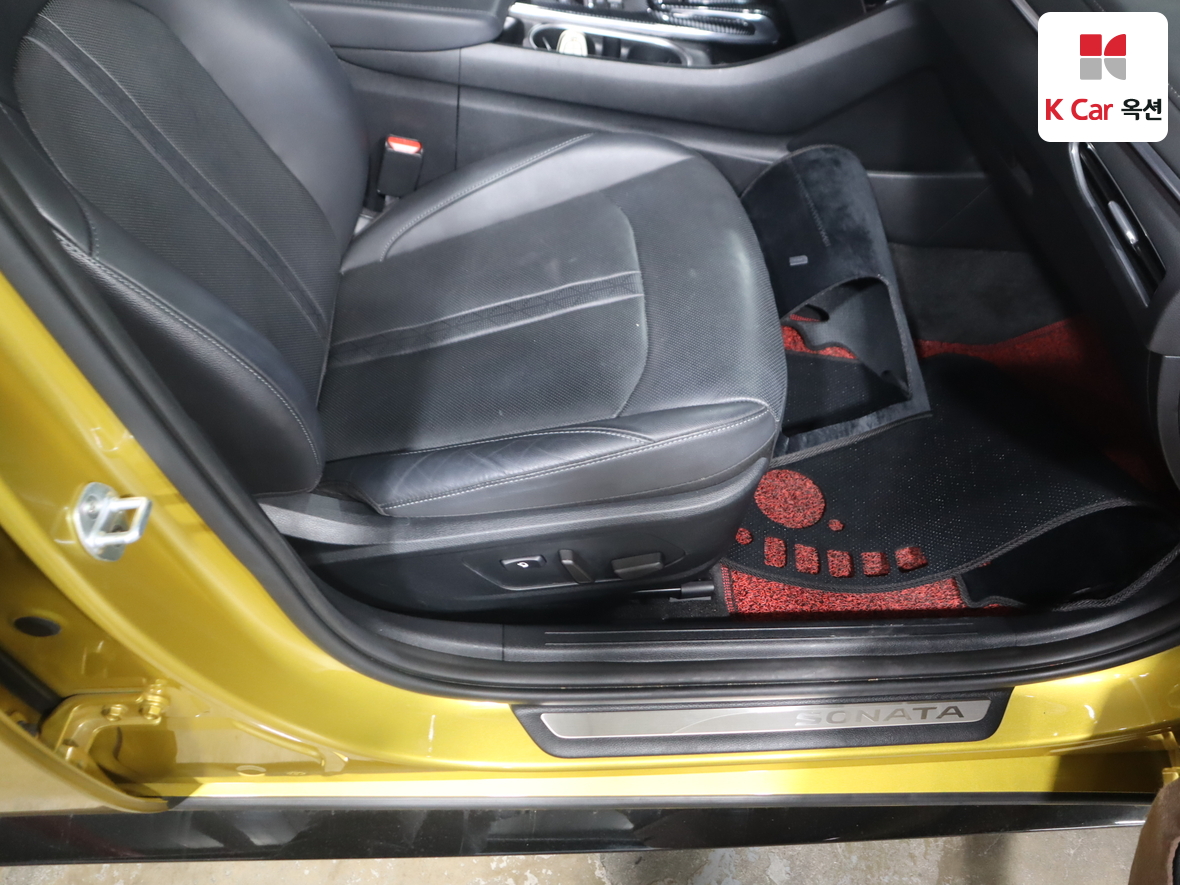Hyundai Sonata - 32