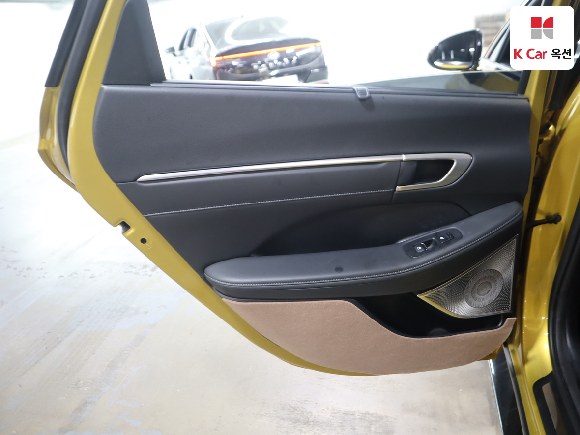Hyundai Sonata - 25
