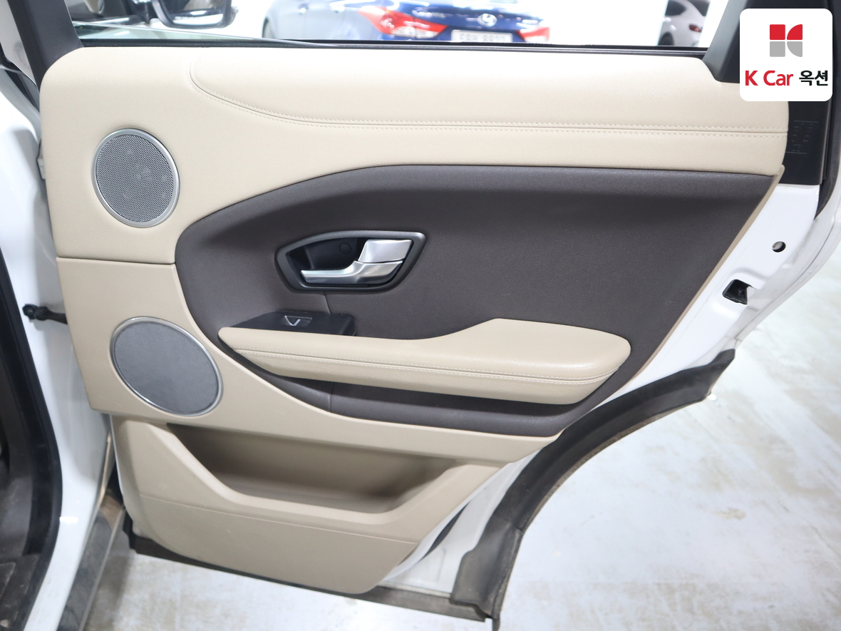 Land Rover Range Rover - 29