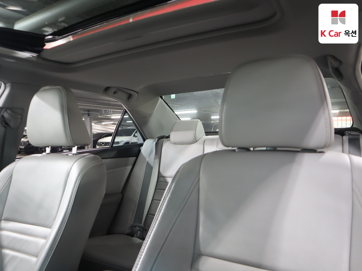 Toyota Camry - 19