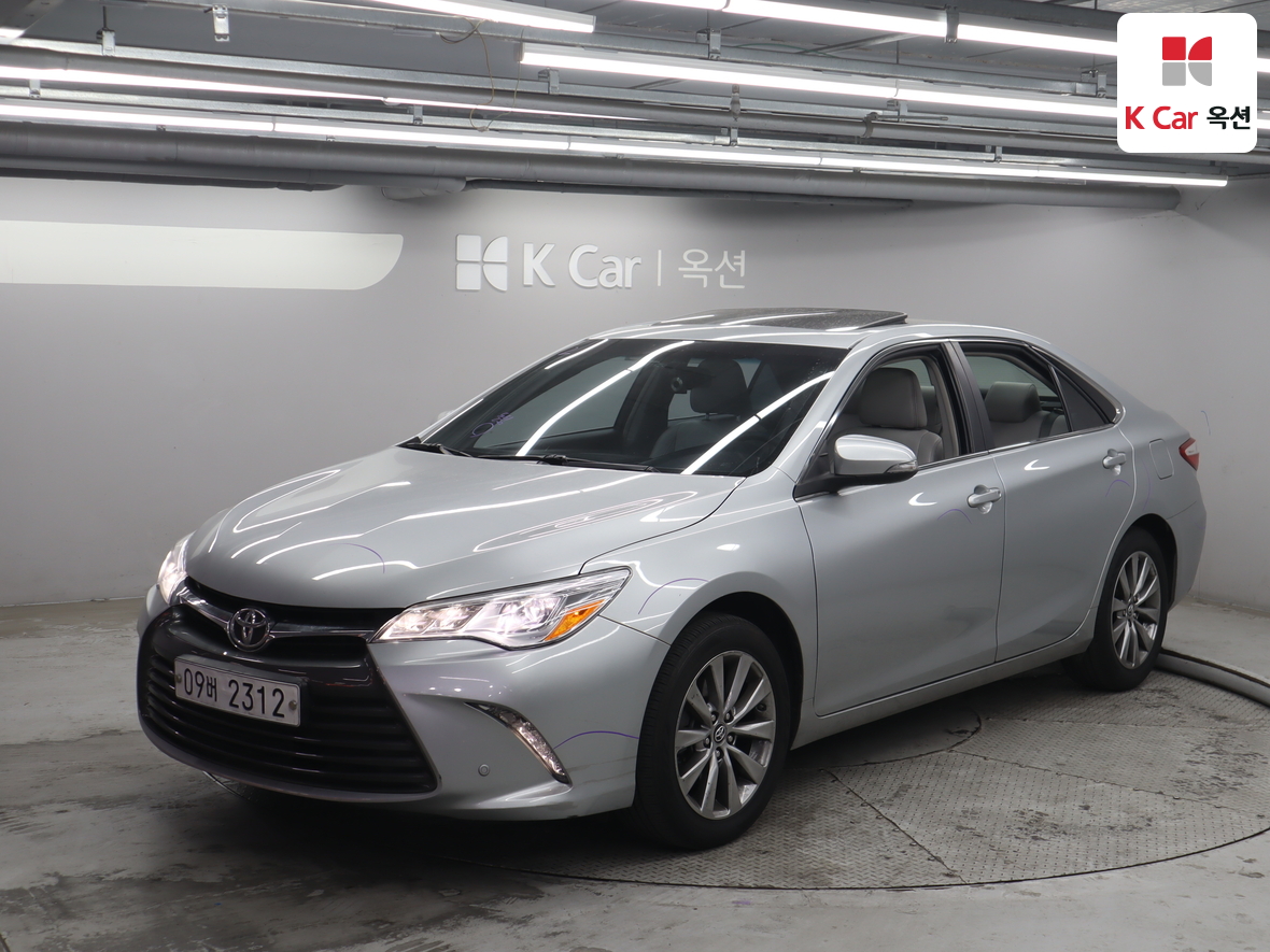 Toyota Camry - 1