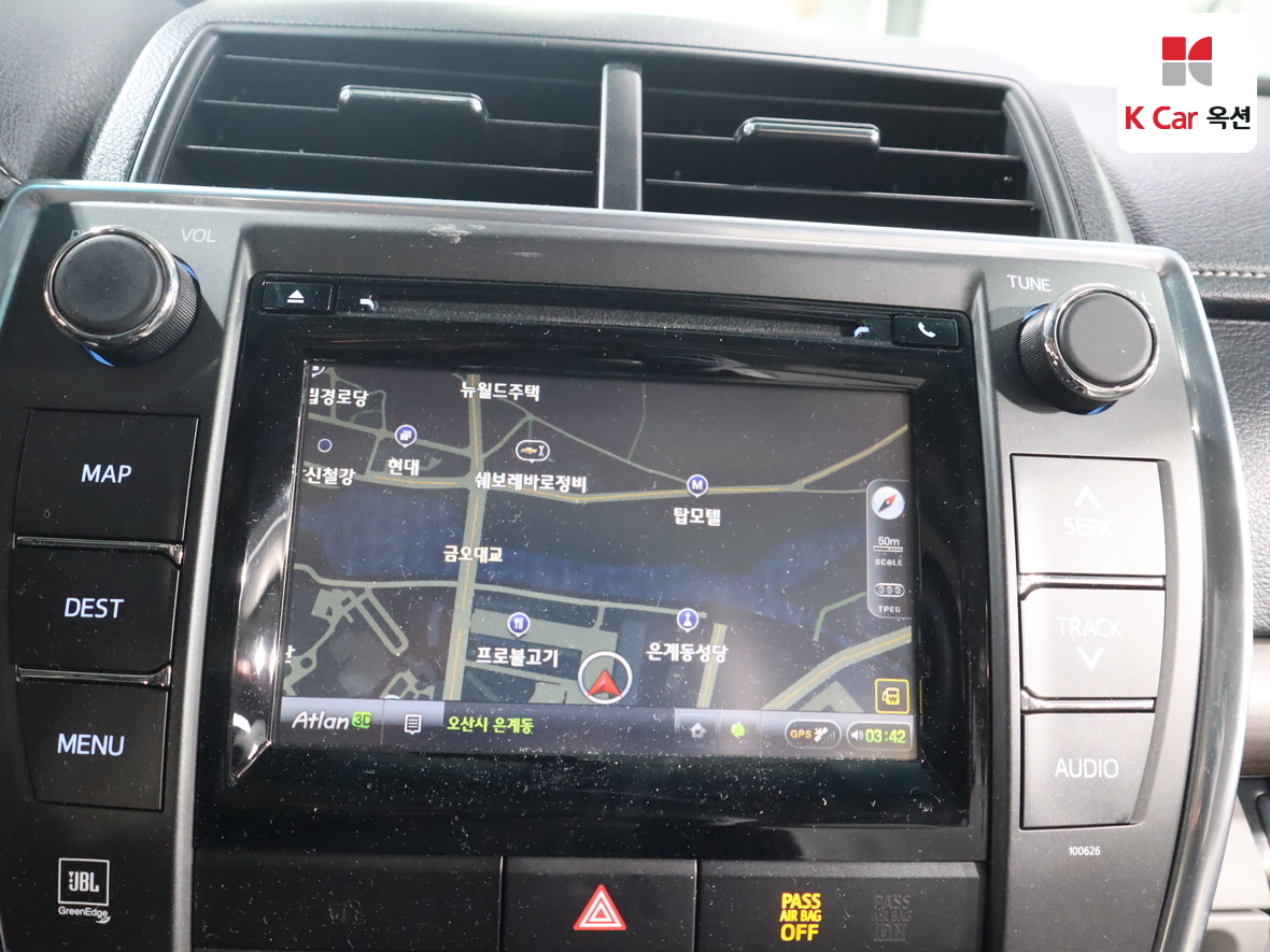 Toyota Camry - 14