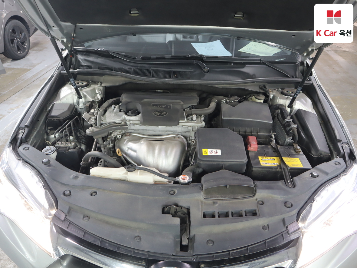 Toyota Camry - 34