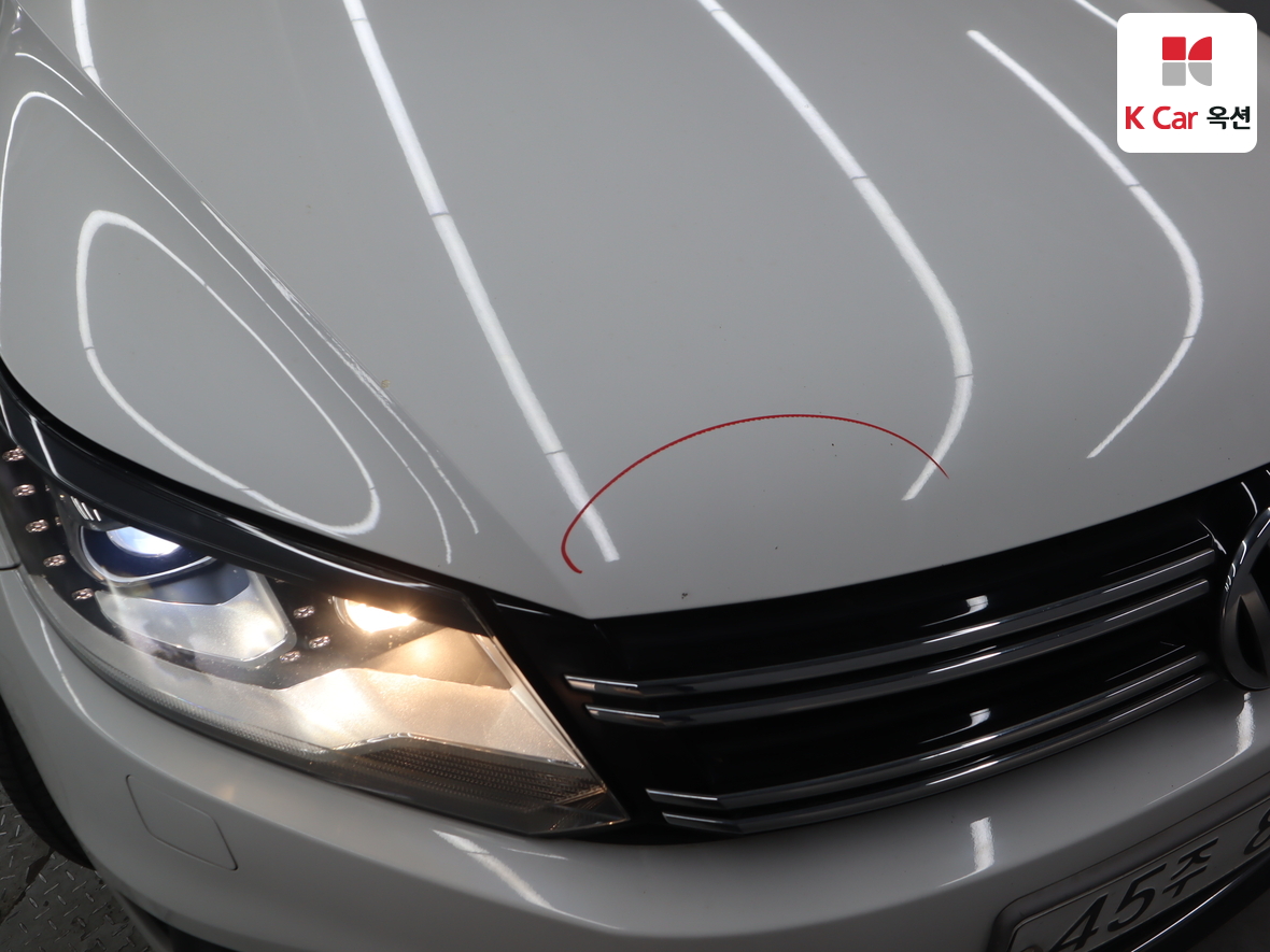 Volkswagen Tiguan - 44