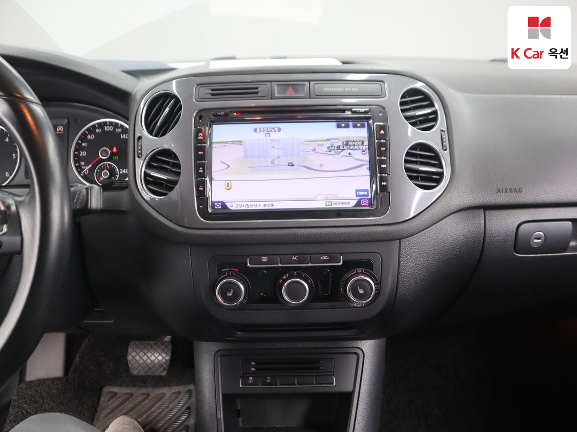 Volkswagen Tiguan - 6