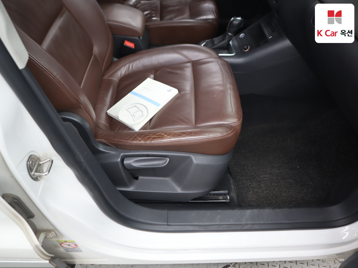 Volkswagen Tiguan - 31