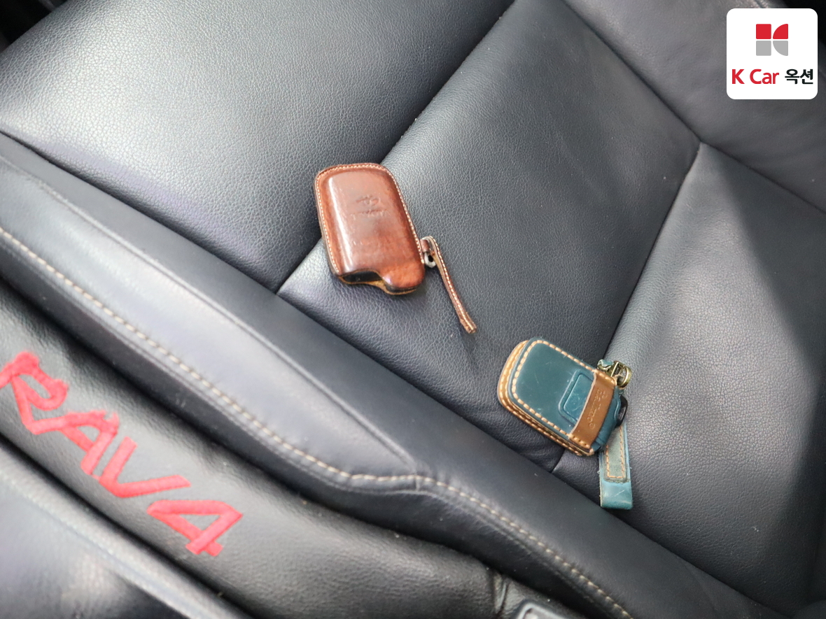 TOYOTA RAV4 - 17
