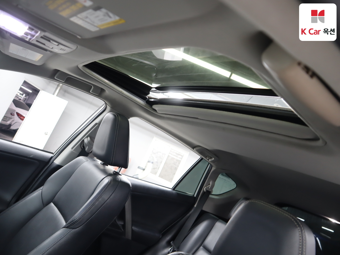TOYOTA RAV4 - 21