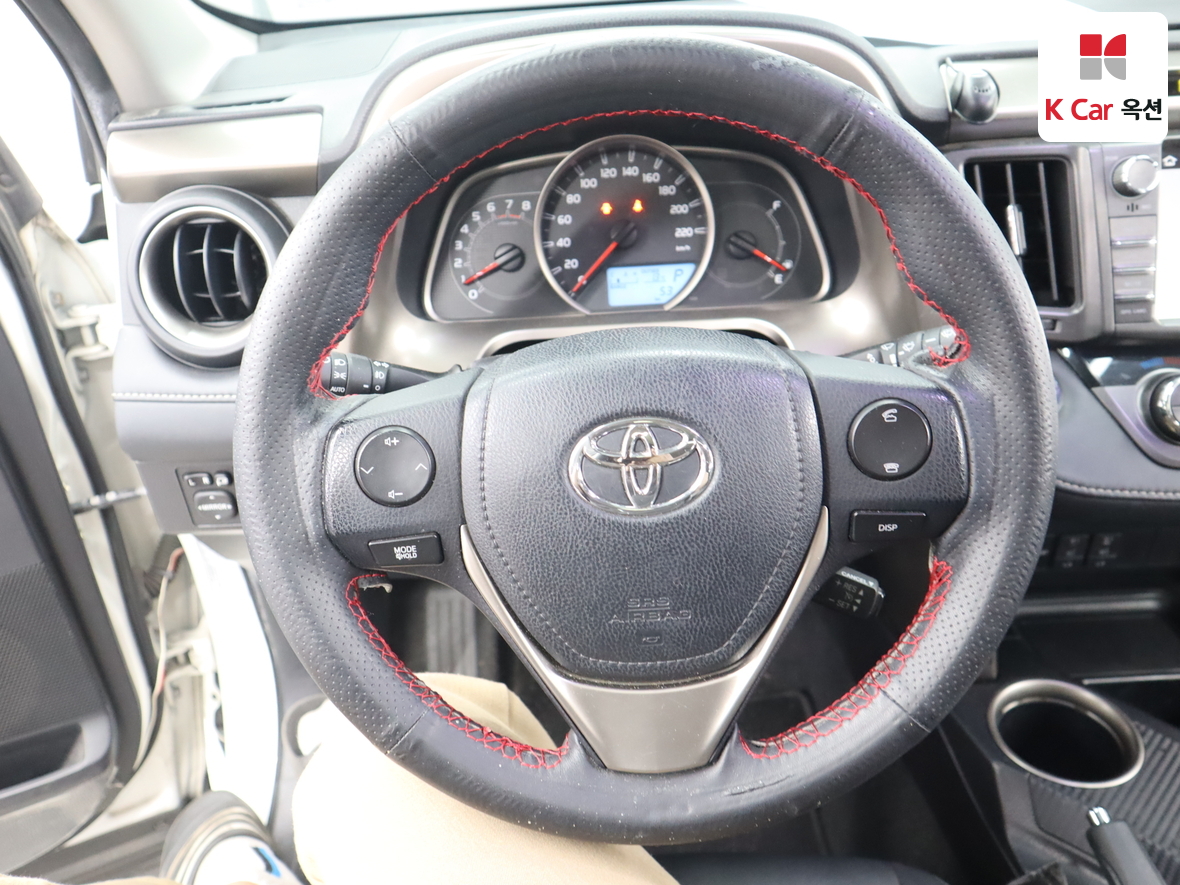 TOYOTA RAV4 - 10