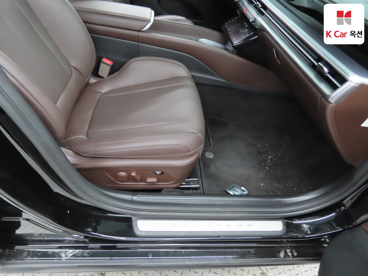Hyundai Grandeur - 31