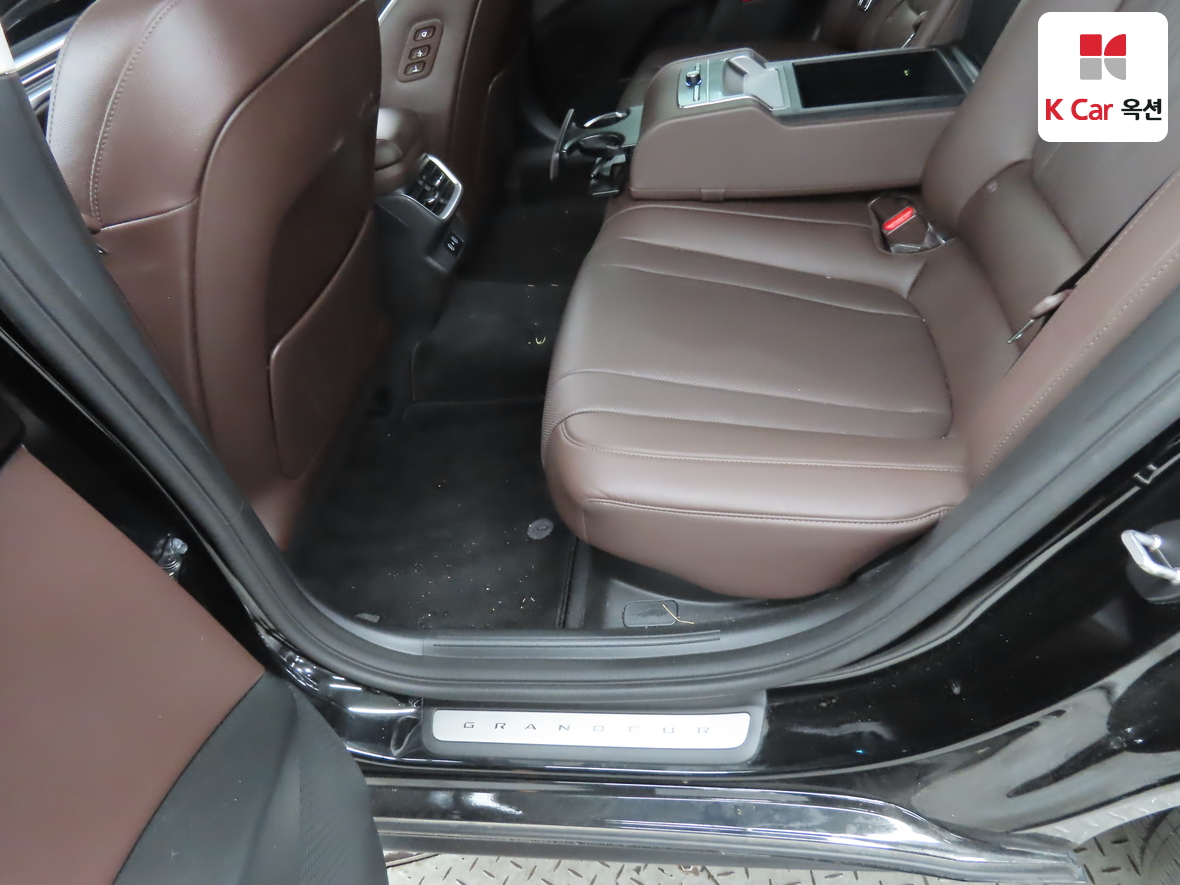 Hyundai Grandeur - 23