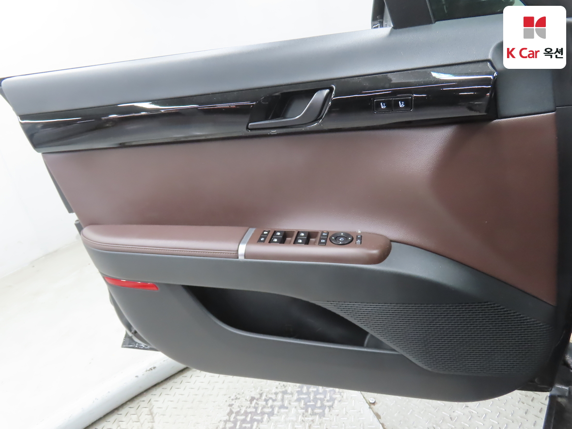 Hyundai Grandeur - 8