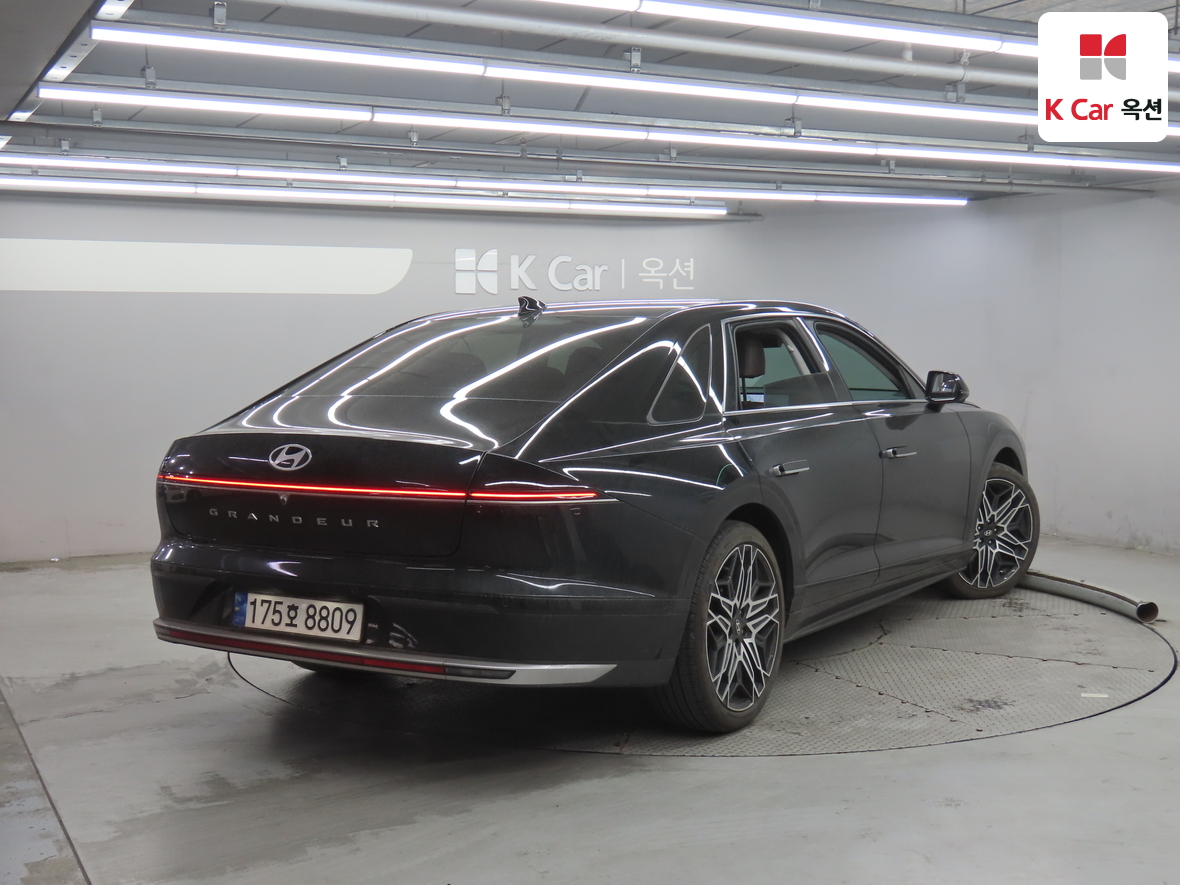 Hyundai Grandeur - 2