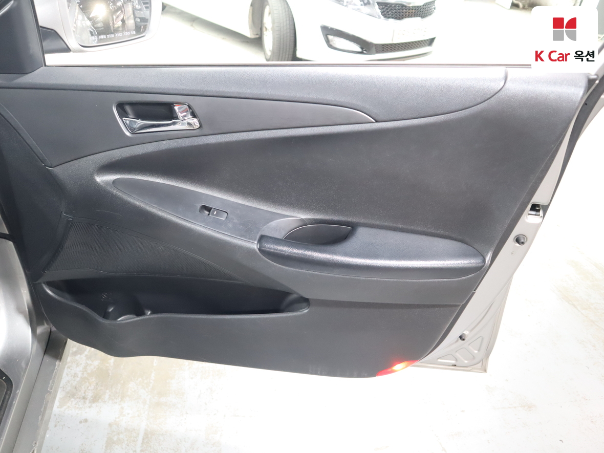 هيونداي سوناتا 2010 - صورة 27