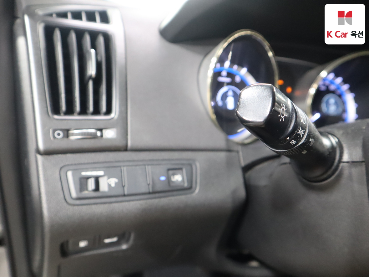 هيونداي سوناتا 2010 - صورة 9